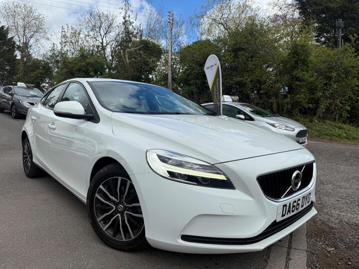 Volvo V40 2.0 D2 Momentum Euro 6 (s/s) 5dr