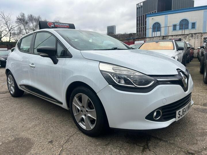 Renault Clio 1.2 16V Dynamique MediaNav Euro 5 5dr