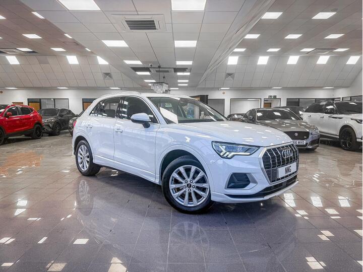 Audi Q3 1.5 TFSI CoD 35 Sport Euro 6 (s/s) 5dr