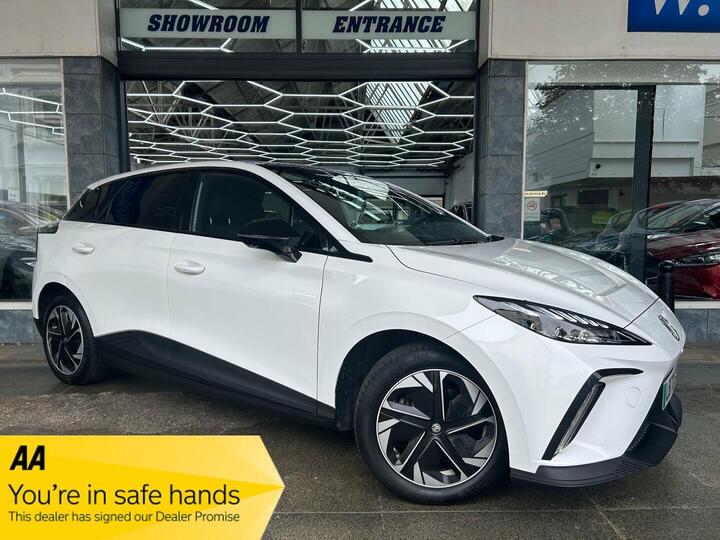 MG MG4 64kWh Trophy Long Range Auto 5dr