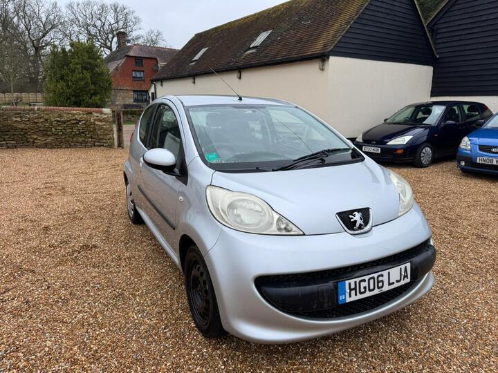 Peugeot 107 1.0 12V Urban Euro 4 3dr