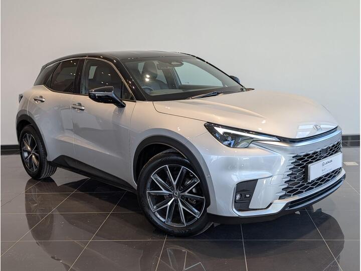 Lexus LBX 1.5 VVT-iE Takumi Design E-CVT Euro 6 (s/s) 5dr