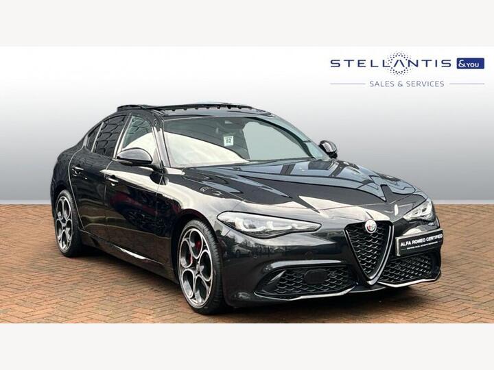 Alfa Romeo Giulia 2.0T Veloce Auto Euro 6 (s/s) 4dr Alfa Romeo Giulia 2.0T Veloce Auto Euro 6 (s/s) 4dr