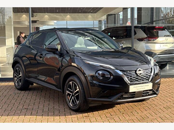 Nissan Juke 1.6 N-Connecta Auto Euro 6 5dr