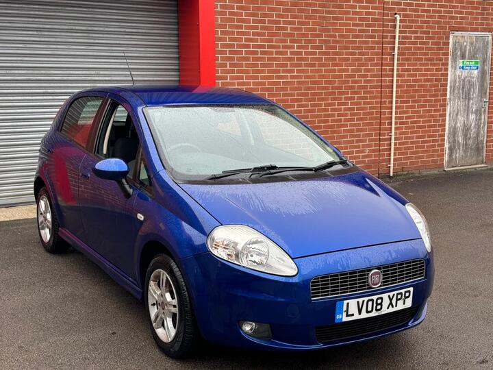 Fiat Grande Punto 1.4 Dynamic Sport 5dr Fiat Grande Punto 1.4 Dynamic Sport 5dr
