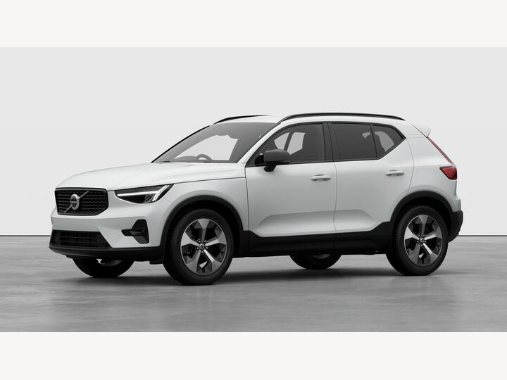 Volvo XC40 2.0 B3 MHEV Plus Dark DCT Auto Euro 6 (s/s) 5dr