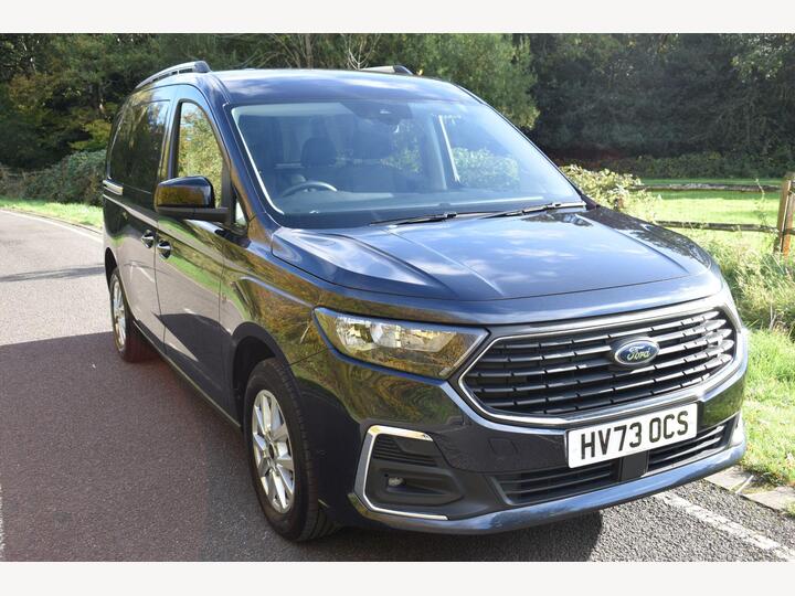 Ford Grand Tourneo Connect 1.5 EcoBoost Titanium Euro 6 (s/s) 5dr Ford Grand Tourneo Connect 1.5 EcoBoost Titanium Euro 6 (s/s) 5dr