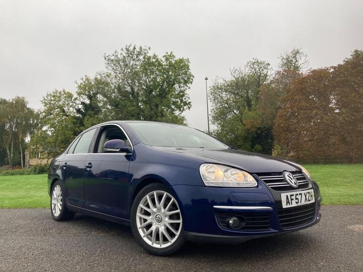 Volkswagen Jetta 2.0 TDI Sport DSG Euro 4 4dr Volkswagen Jetta 2.0 TDI Sport DSG Euro 4 4dr