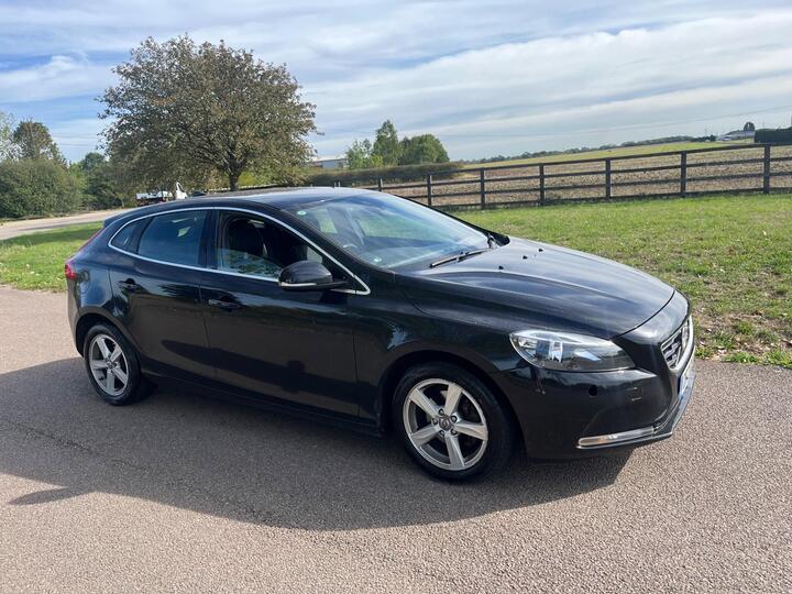 Volvo V40 1.6 D2 SE Euro 5 (s/s) 5dr