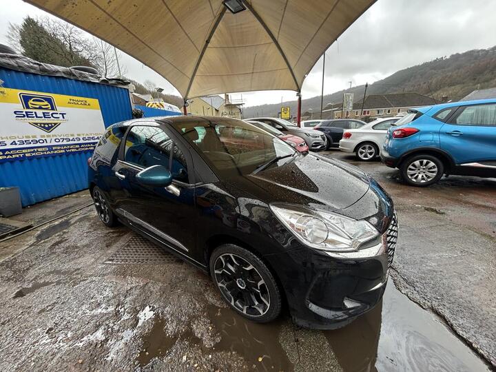 DS AUTOMOBILES DS 3 1.2 PureTech Elegance Euro 6 (s/s) 3dr DS AUTOMOBILES DS 3 1.2 PureTech Elegance Euro 6 (s/s) 3dr