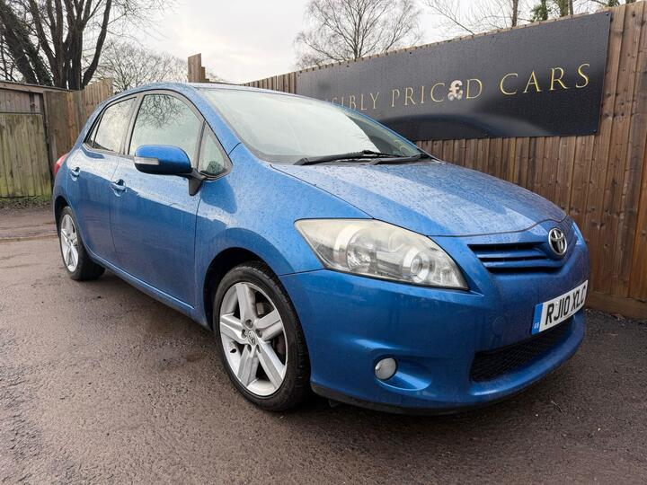 Toyota Auris 1.6 V-Matic SR Euro 5 5dr Toyota Auris 1.6 V-Matic SR Euro 5 5dr