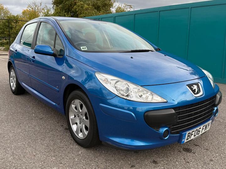 Peugeot 307 1.6 16v S 5dr Peugeot 307 1.6 16v S 5dr