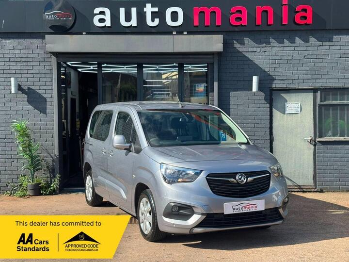 Vauxhall COMBO LIFE 1.2 Turbo Energy Euro 6 (s/s) 5dr (7 Seat) Vauxhall COMBO LIFE 1.2 Turbo Energy Euro 6 (s/s) 5dr (7 Seat)