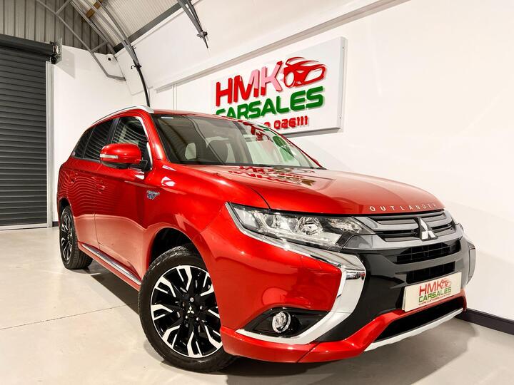 Mitsubishi Outlander 2.0h 12kWh 4h CVT 4WD Euro 6 (s/s) 5dr Mitsubishi Outlander 2.0h 12kWh 4h CVT 4WD Euro 6 (s/s) 5dr
