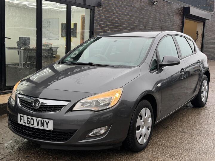 Vauxhall Astra 1.6 16v Exclusiv Euro 5 5dr