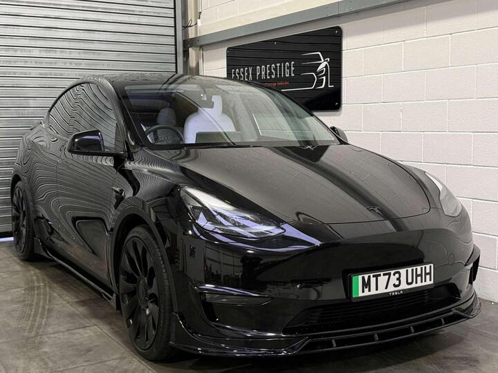 Tesla MODEL Y (Dual Motor) Performance Auto 4WDE 5dr