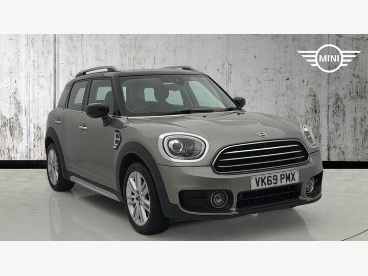 MINI Countryman 1.5 Cooper Exclusive Euro 6 (s/s) 5dr MINI Countryman 1.5 Cooper Exclusive Euro 6 (s/s) 5dr