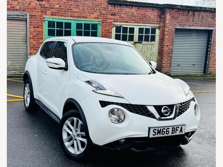Nissan Juke 1.6 N-Connecta XTRON Euro 6 5dr