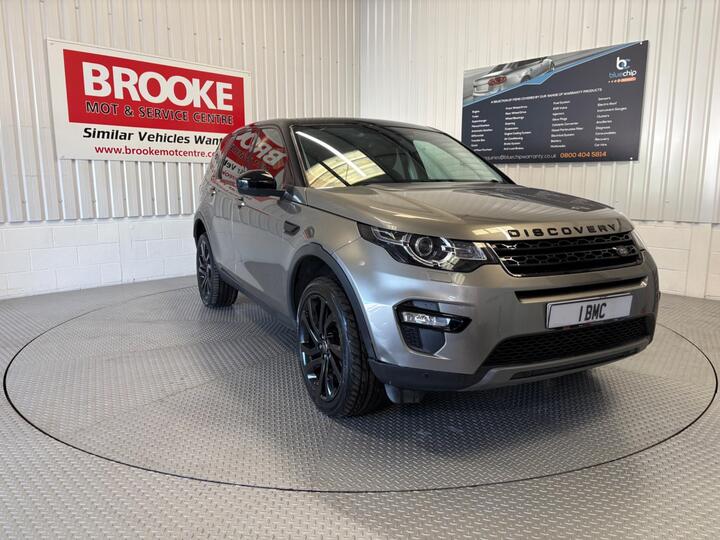 Land Rover Discovery Sport 2.0 TD4 HSE Black Auto 4WD Euro 6 (s/s) 5dr Land Rover Discovery Sport 2.0 TD4 HSE Black Auto 4WD Euro 6 (s/s) 5dr