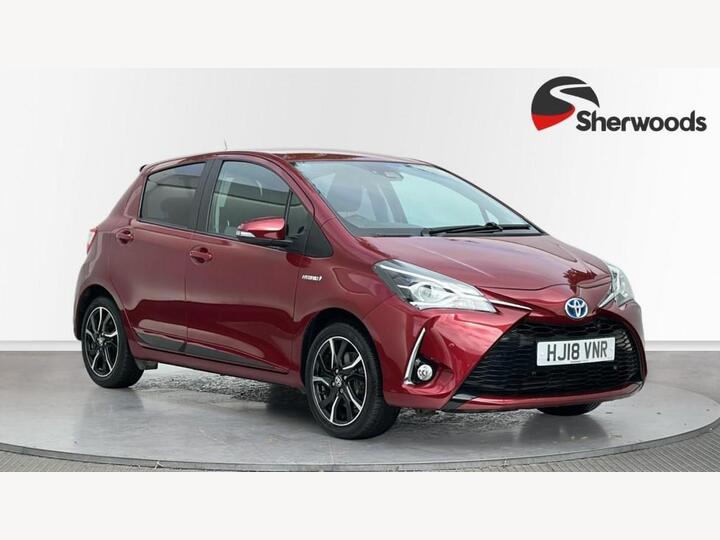 Toyota Yaris 1.5 VVT-h Design E-CVT Euro 6 (s/s) 5dr