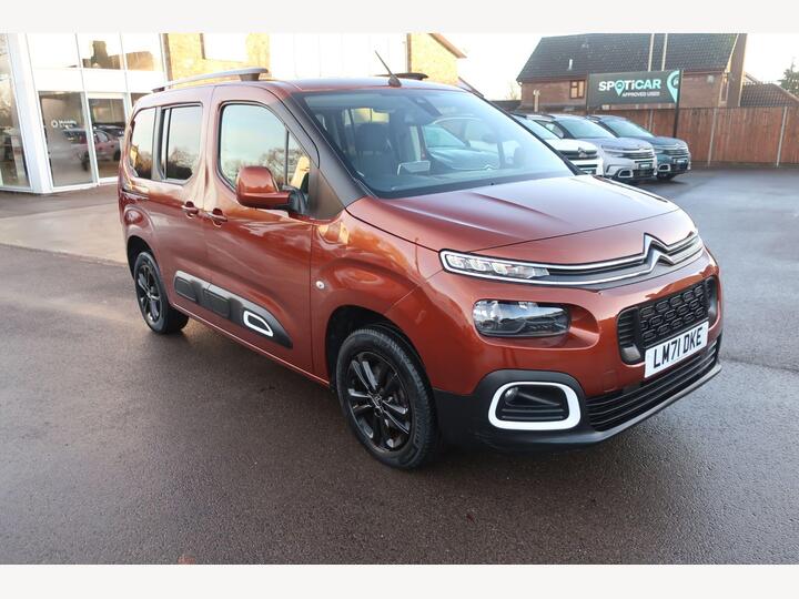 Citroen Berlingo 1.2 PureTech Flair M MPV EAT Euro 6 (s/s) 5dr Citroen Berlingo 1.2 PureTech Flair M MPV EAT Euro 6 (s/s) 5dr