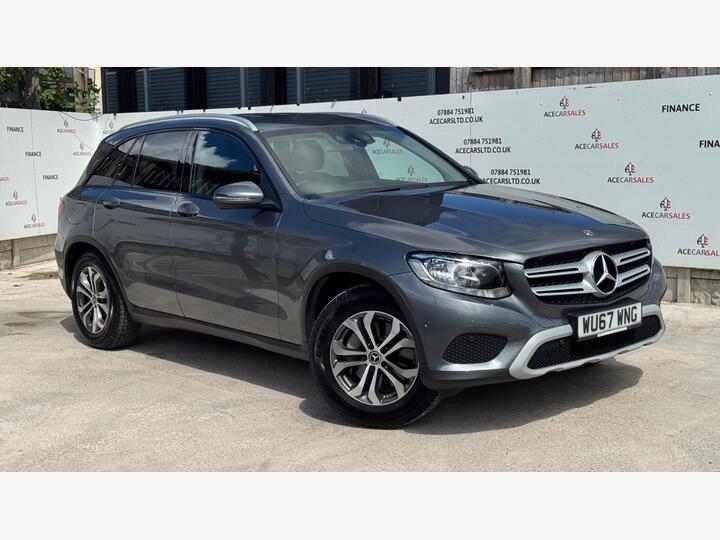 Mercedes-Benz GLC 2.1 GLC220d SE (Executive) G-Tronic 4MATIC Euro 6 (s/s) 5dr Mercedes-Benz GLC 2.1 GLC220d SE (Executive) G-Tronic 4MATIC Euro 6 (s/s) 5dr
