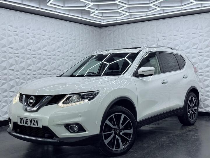 Nissan X-Trail 1.6 DCi Tekna 4WD Euro 6 (s/s) 5dr Nissan X-Trail 1.6 DCi Tekna 4WD Euro 6 (s/s) 5dr