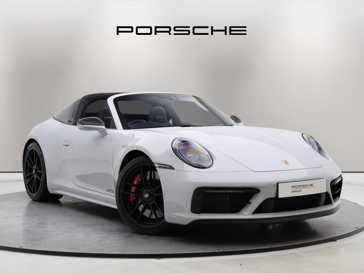 Porsche 911 GTS 2dr PDK