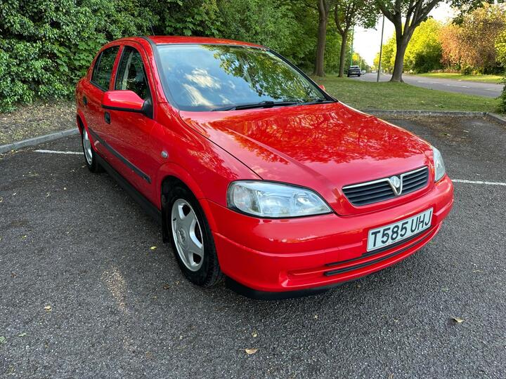 Vauxhall Astra 1.6i 16v Club 5dr