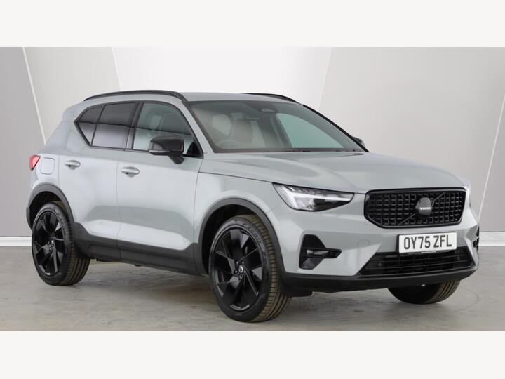 Volvo XC40 2.0 B3 MHEV Plus Black Edition DCT Auto Euro 6 (s/s) 5dr
