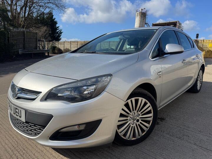Vauxhall ASTRA 1.6 16v Excite Euro 5 5dr Vauxhall ASTRA 1.6 16v Excite Euro 5 5dr
