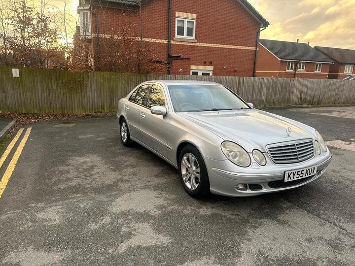 Mercedes-Benz E Class 1.8 E200 Kompressor Elegance 4dr