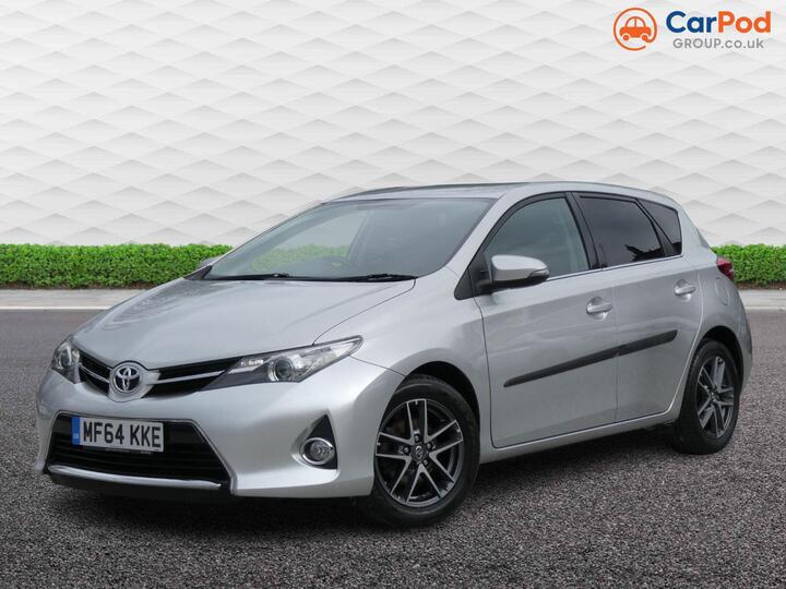 Toyota Auris 1.33 Dual VVT-i Icon Plus Euro 5 (s/s) 5dr Toyota Auris 1.33 Dual VVT-i Icon Plus Euro 5 (s/s) 5dr