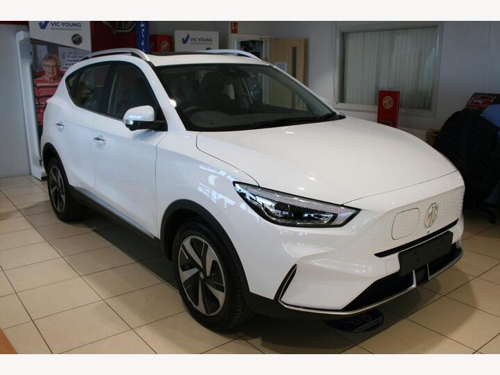 MG MG ZS 51.1kWh Trophy Connect Auto 5dr