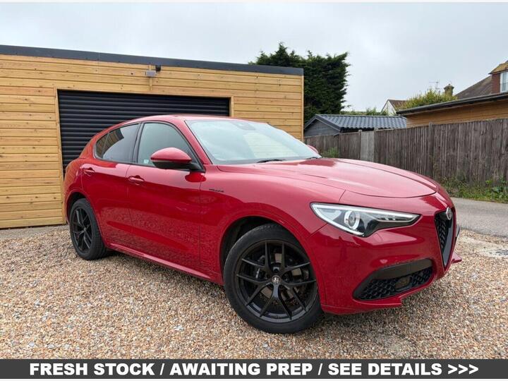 Alfa Romeo STELVIO 2.0T Veloce Auto Q4 AWD Euro 6 (s/s) 5dr Alfa Romeo STELVIO 2.0T Veloce Auto Q4 AWD Euro 6 (s/s) 5dr