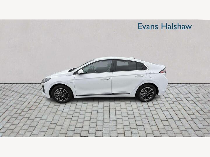 Hyundai IONIQ 38.3kWh Premium SE Auto 5dr Hyundai IONIQ 38.3kWh Premium SE Auto 5dr
