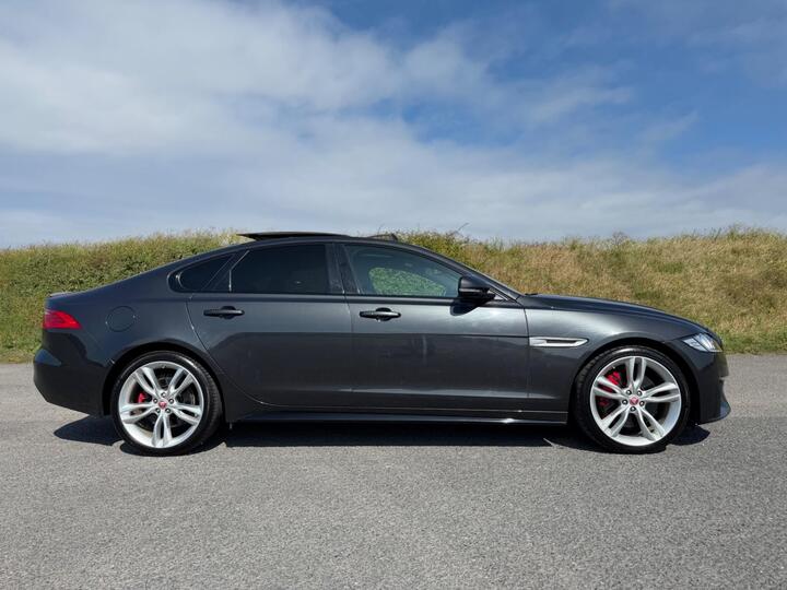 Jaguar XF 3.0d V6 S Auto Euro 6 (s/s) 4dr