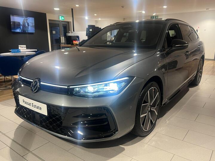 Volkswagen Passat 1.5 TSI EHybrid 19.7kWh R-Line DSG Euro 6 (s/s) 5dr