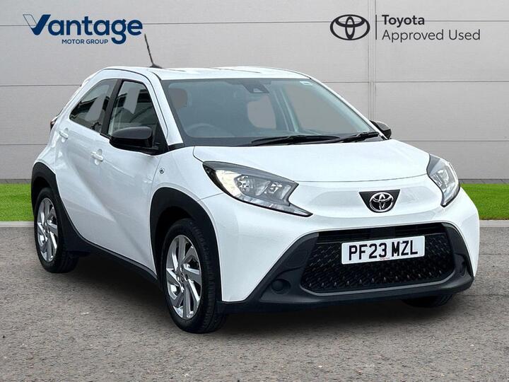 Toyota Aygo X 1.0 VVT-i Pure Euro 6 (s/s) 5dr Toyota Aygo X 1.0 VVT-i Pure Euro 6 (s/s) 5dr