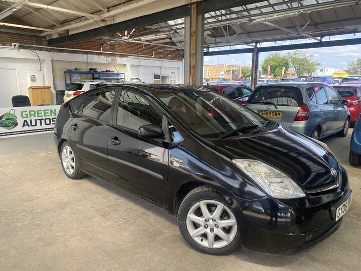 Toyota Prius 1.5 T Spirit CVT 5dr Toyota Prius 1.5 T Spirit CVT 5dr