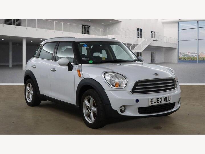 MINI Countryman 1.6 Cooper Euro 5 (s/s) 5dr