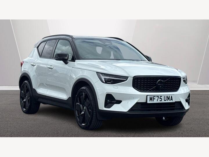Volvo XC40 2.0 B3 MHEV Ultra Black Edition DCT Auto Euro 6 (s/s) 5dr