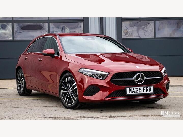 Mercedes-Benz A Class 2.0 A200d Sport (Executive) 8G-DCT Euro 6 (s/s) 5dr Mercedes-Benz A Class 2.0 A200d Sport (Executive) 8G-DCT Euro 6 (s/s) 5dr