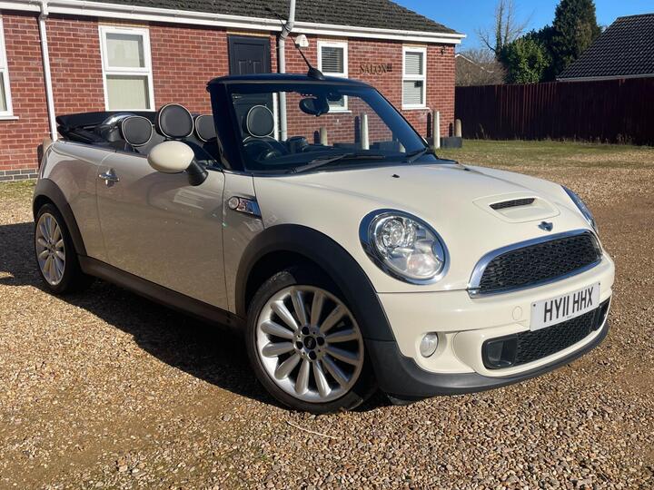 MINI Convertible 1.6 Cooper S Euro 5 (s/s) 2dr