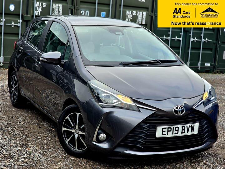 Toyota Yaris 1.5 VVT-i Icon Tech CVT Euro 6 5dr