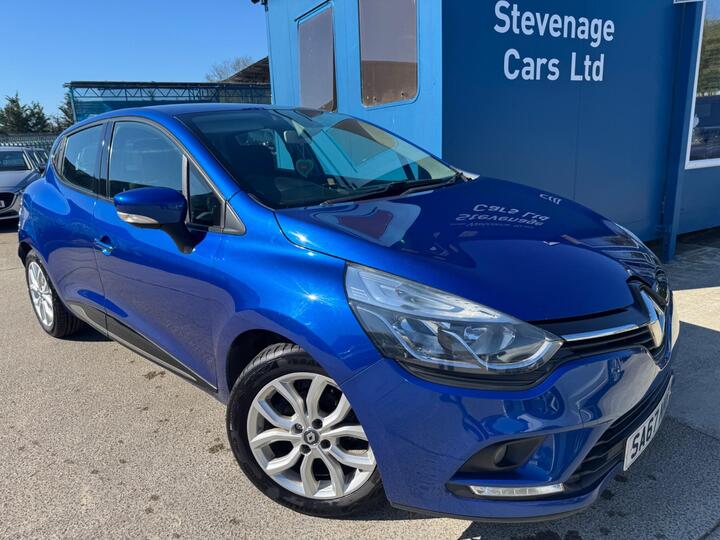 Renault Clio 0.9 TCe Dynamique Nav Euro 6 (s/s) 5dr Renault Clio 0.9 TCe Dynamique Nav Euro 6 (s/s) 5dr