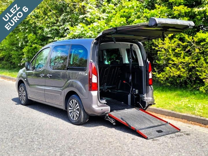 Peugeot PARTNER TEPEE 5 Seat Auto Wheelchair Accessible Disabled Access Ramp Car