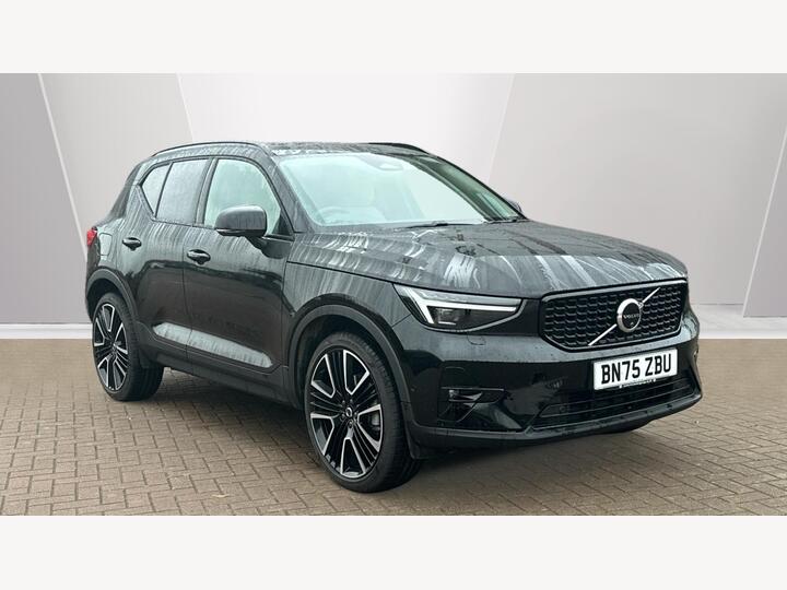 Volvo XC40 2.0 B3 MHEV Ultra Dark DCT Auto Euro 6 (s/s) 5dr