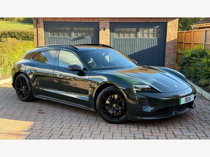 Porsche Taycan Performance Plus 93.4kWh GTS Sport Turismo Auto 4WD 5dr (11kW Charger) Porsche Taycan Performance Plus 93.4kWh GTS Sport Turismo Auto 4WD 5dr (11kW Charger)