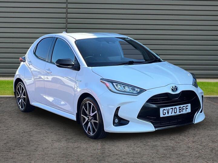 Toyota Yaris 1.5 VVT-h Dynamic E-CVT Euro 6 (s/s) 5dr